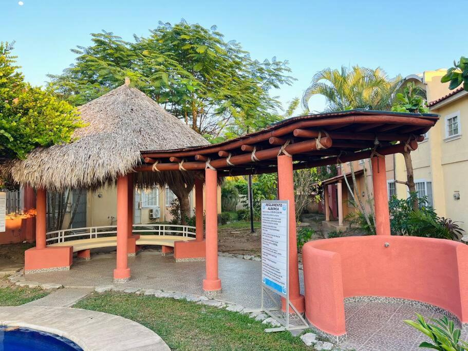 Apartament Casa Con Alberca A 8 Min De Playa Ixtapa  Zewnętrze zdjęcie